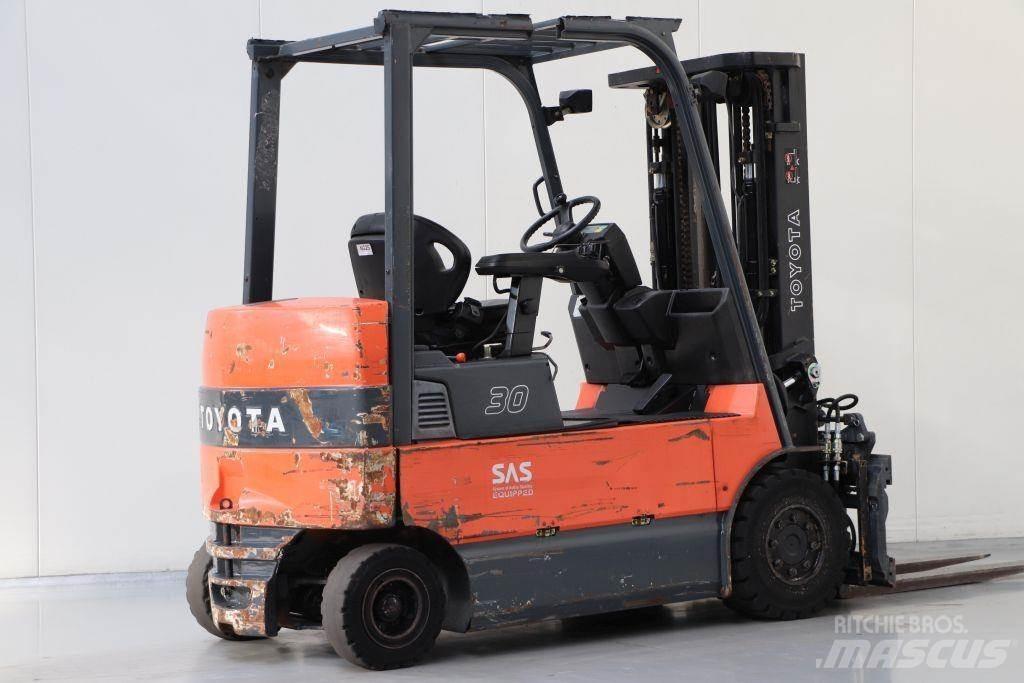 Toyota 7FBMF30 Wózki elektryczne