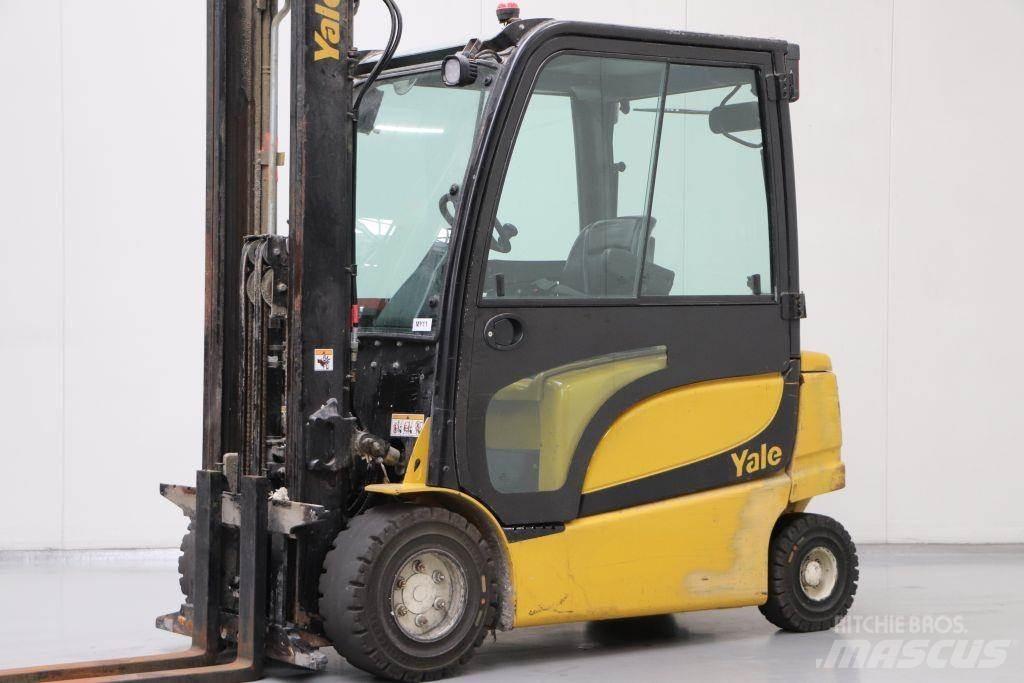 Yale ERP30VL Wózki elektryczne