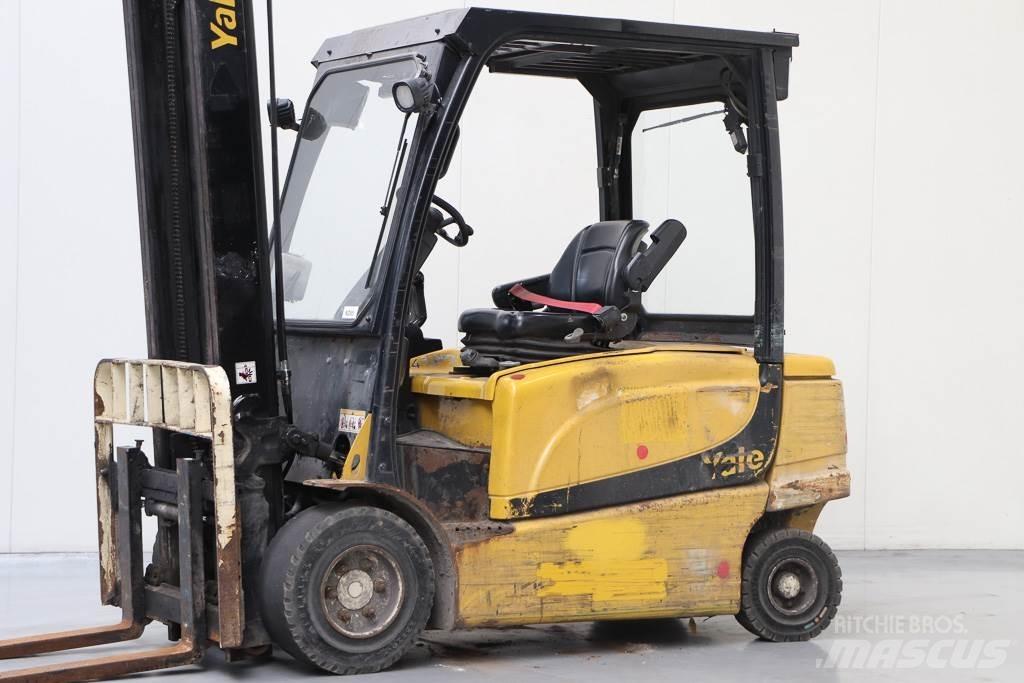 Yale ERP35VL Wózki elektryczne