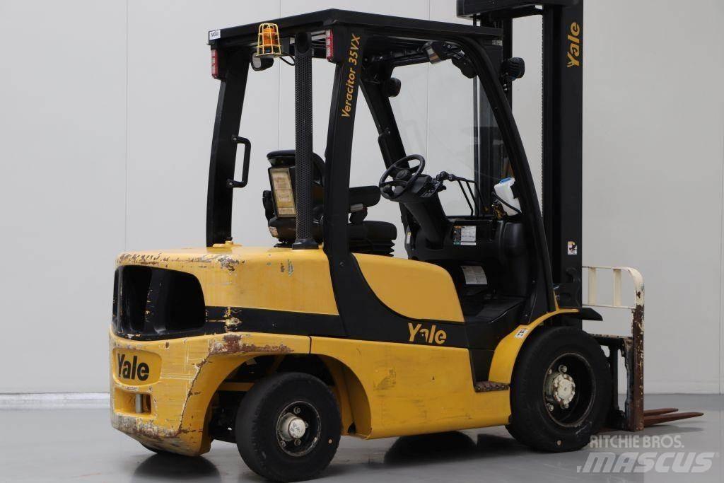 Yale GDP35VX Wózki Diesla