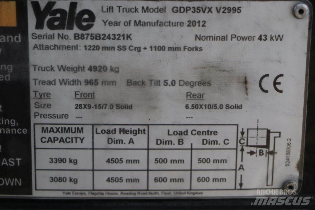 Yale GDP35VX Wózki Diesla