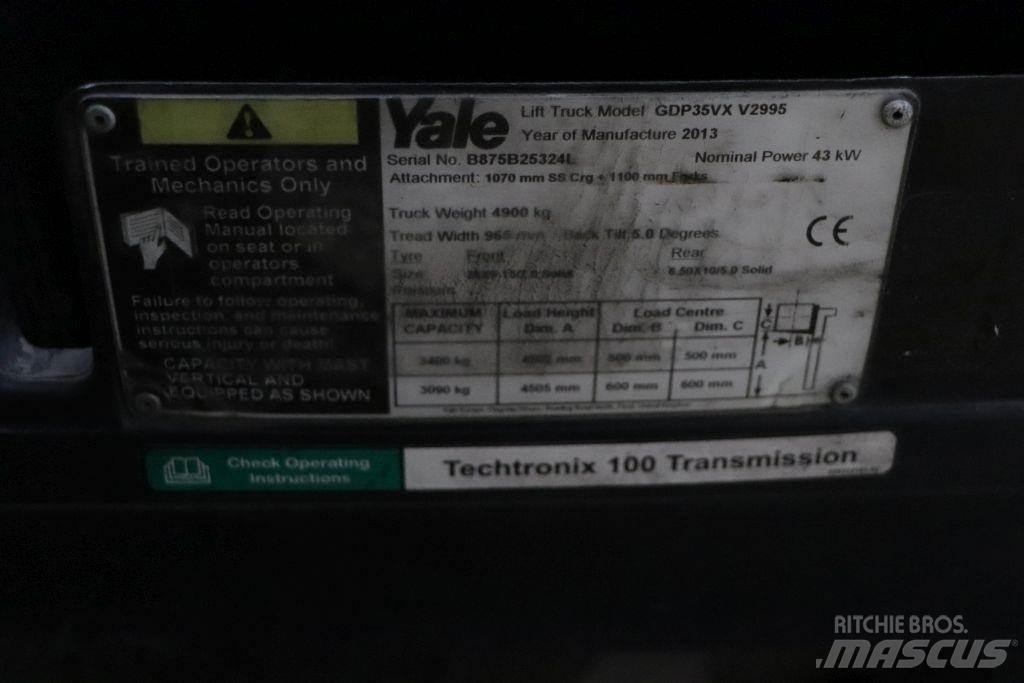 Yale GDP35VX Wózki Diesla