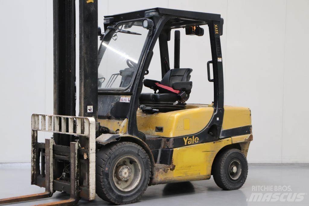 Yale GDP35VX Wózki Diesla