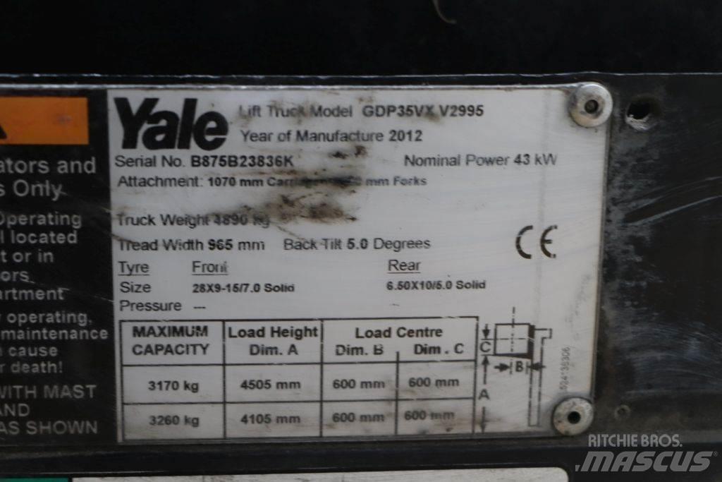 Yale GDP35VX Wózki Diesla