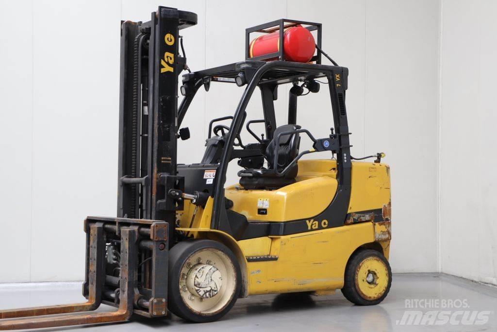 Yale GLC70VX Wózki LPG