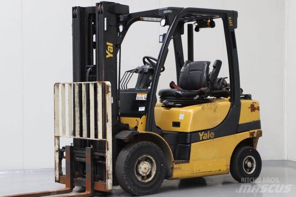 Yale GLP25VX Wózki LPG