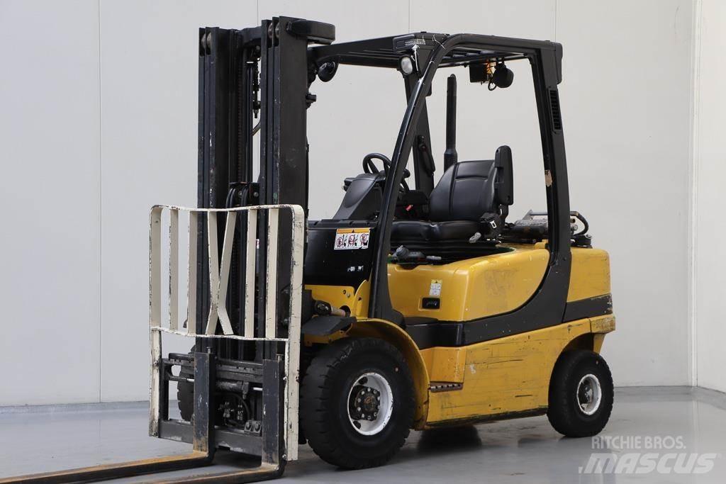 Yale GLP25VX Wózki LPG