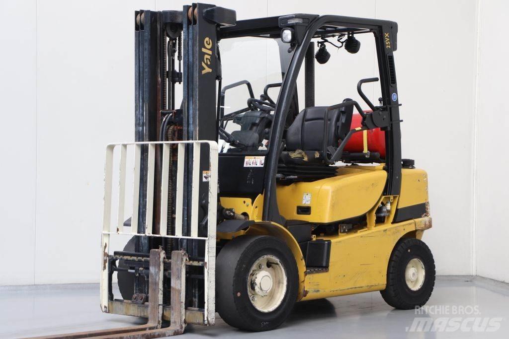 Yale GLP25VX Wózki LPG