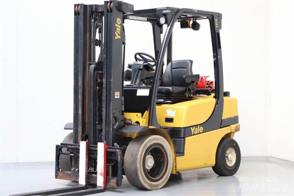 Yale GLP25VX Wózki LPG
