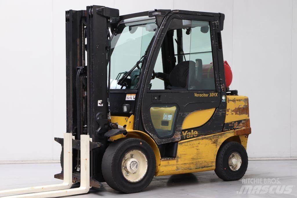 Yale GLP30VX Wózki LPG