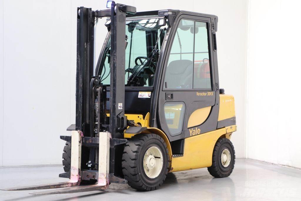 Yale GLP30VX Wózki LPG