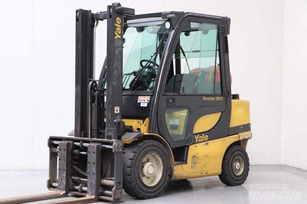Yale GLP30VX Wózki LPG