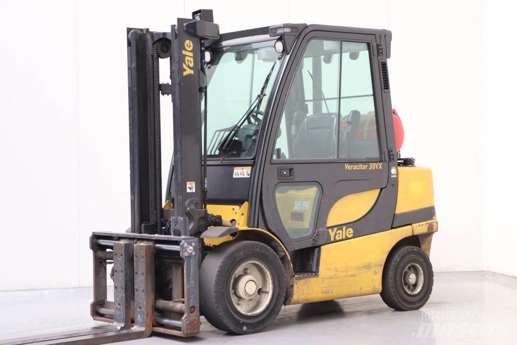 Yale GLP30VX Wózki LPG