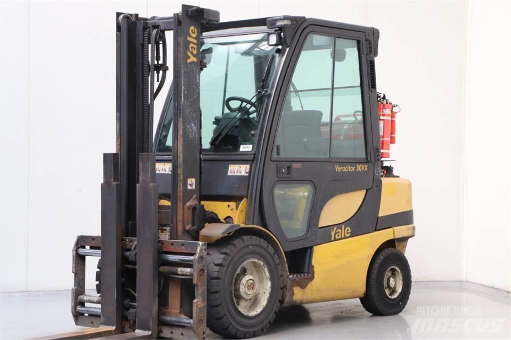 Yale GLP30VX Wózki LPG