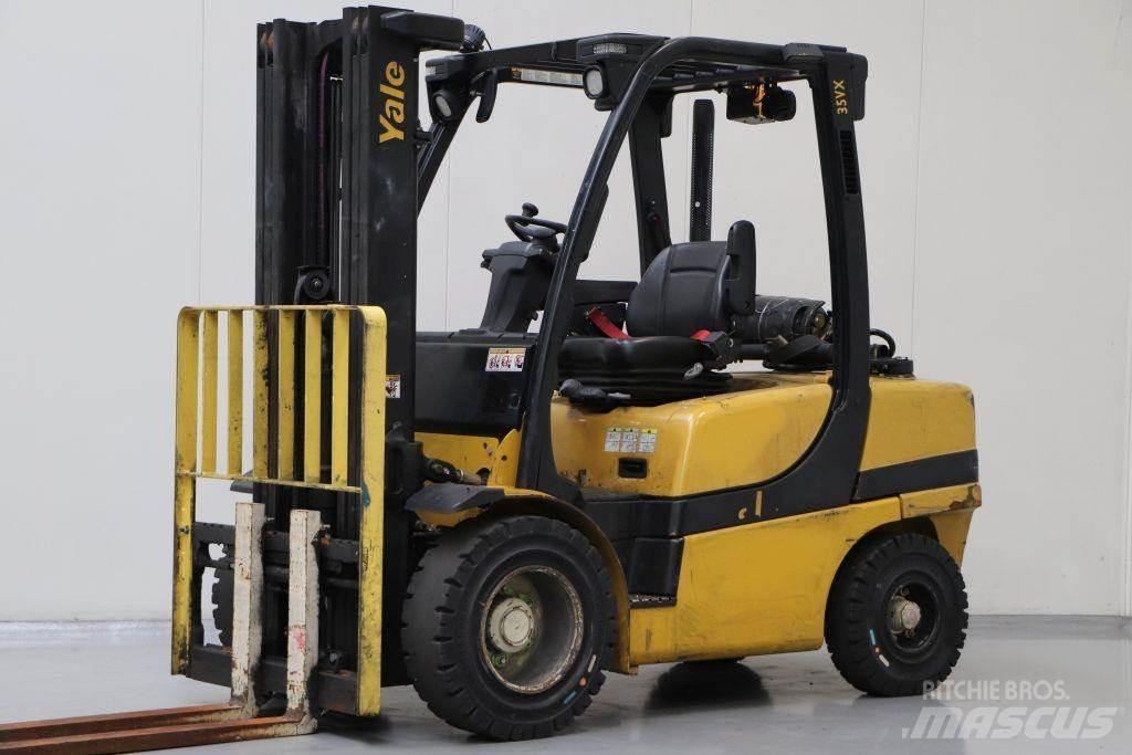Yale GLP35VX Wózki LPG
