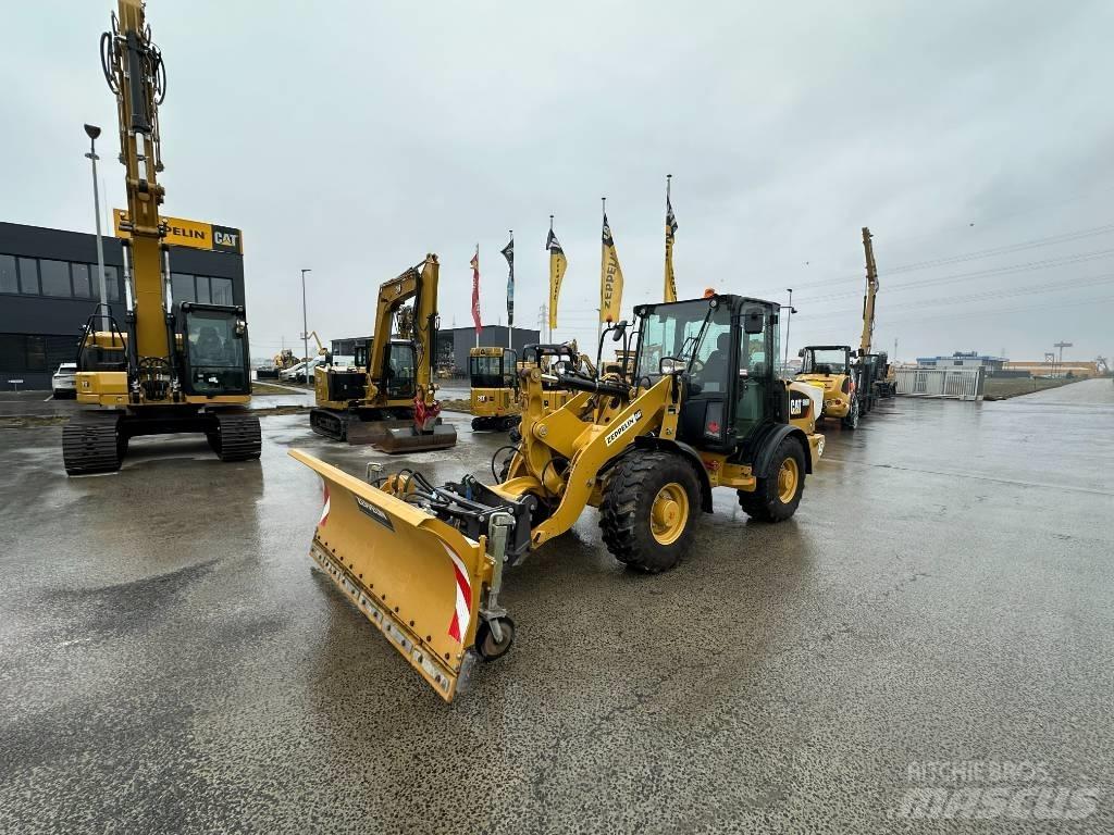 CAT 906 Ładowarki kołowe