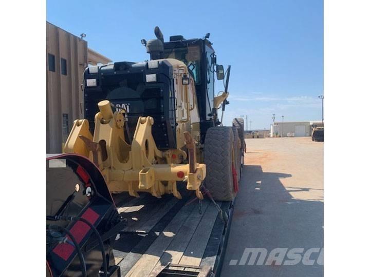 CAT 140 M 3 Równiarki