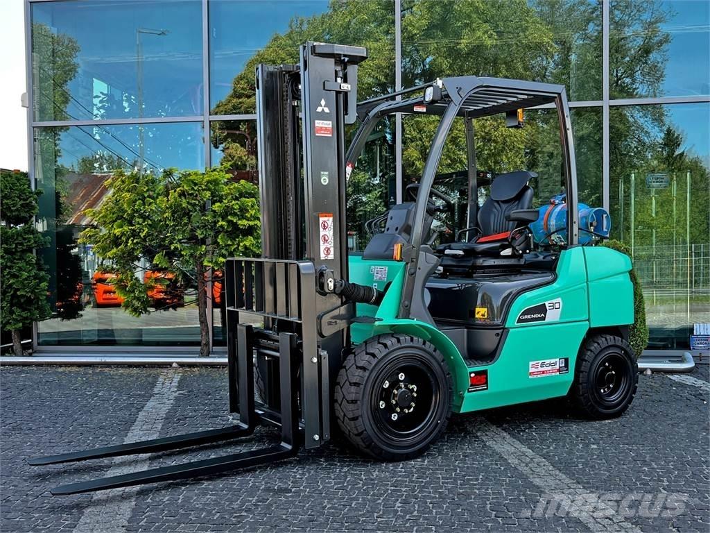 Mitsubishi FG30N Wózki LPG