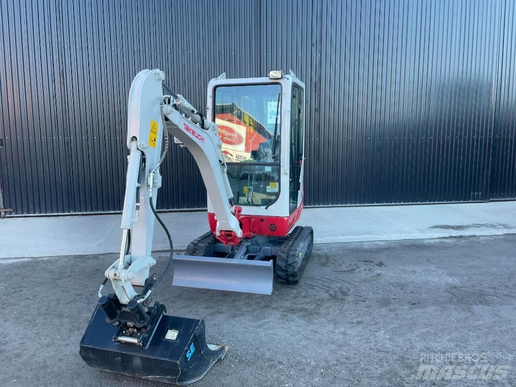 Takeuchi TB 216 Minikoparki