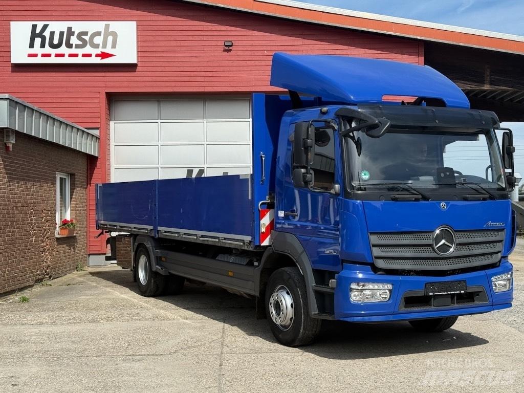 Mercedes-Benz 1630L Ciężarówki typu Platforma / Skrzynia
