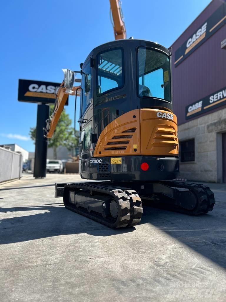 CASE CX30C Minikoparki