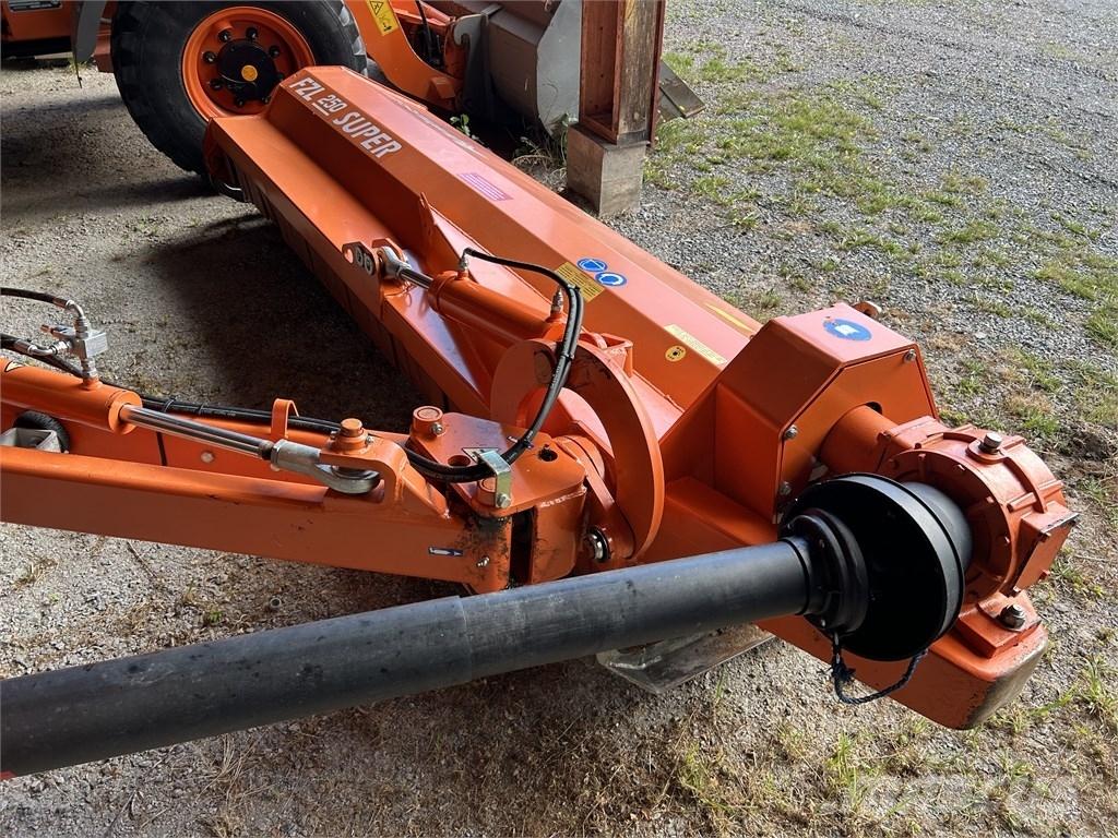 Agrimaster FZL250 Kosiarki łąkowe i wykaszarki