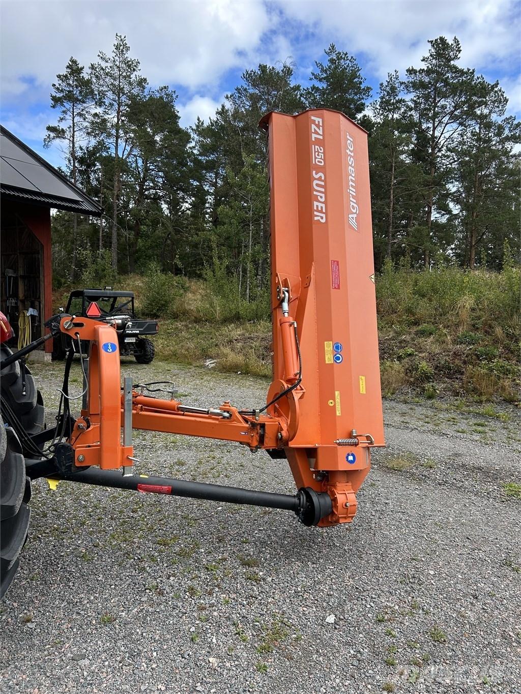 Agrimaster FZL250 Kosiarki łąkowe i wykaszarki