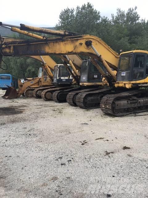 Komatsu 450 Koparki gąsienicowe