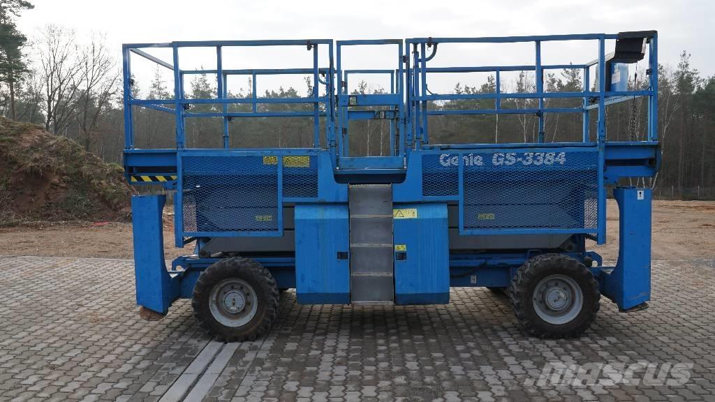 Genie GS3384 RT 4x4 Podnośniki nożycowe