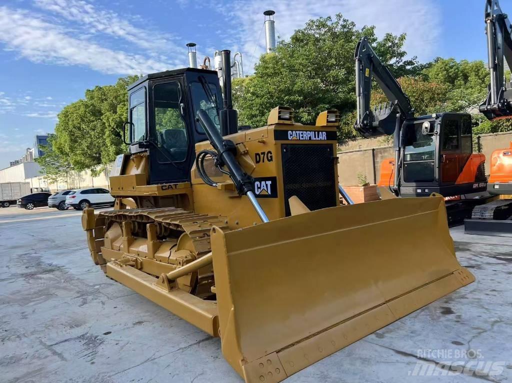 CAT D 7 G Równiarki