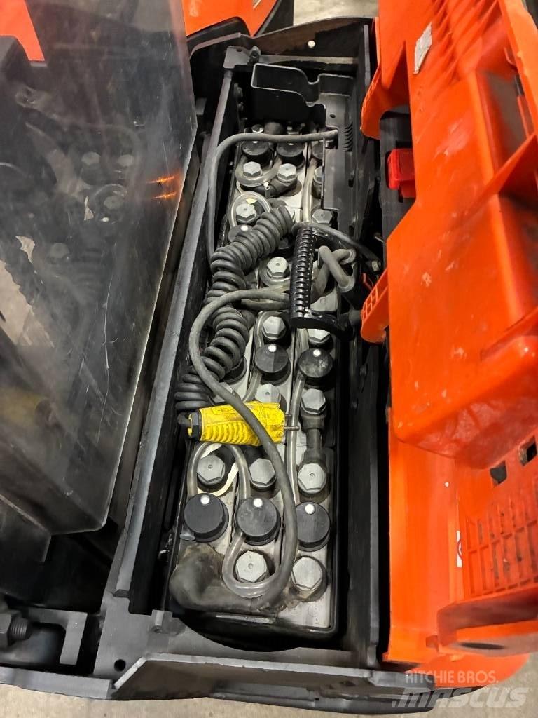 Toyota SWE120L Wózki widłowe unoszące z dyszlem