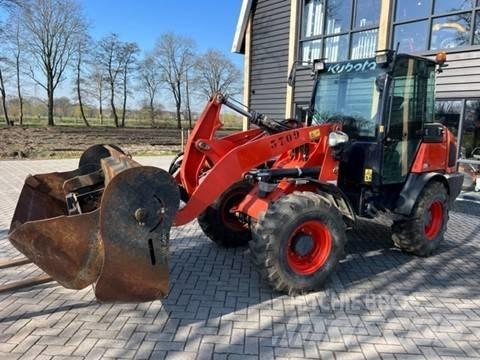 Kubota R 082 Ładowarki kołowe