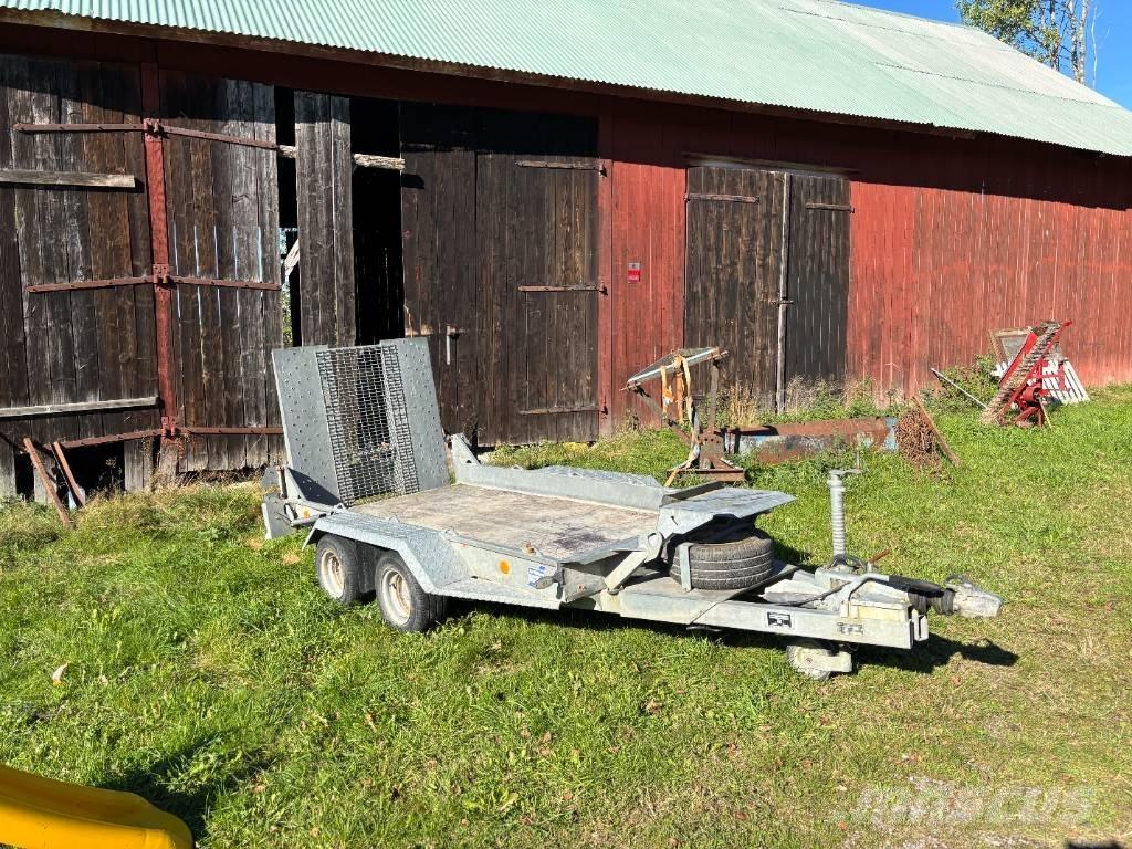 Ifor Williams 2 HB Przyczepy niskopodłogowe