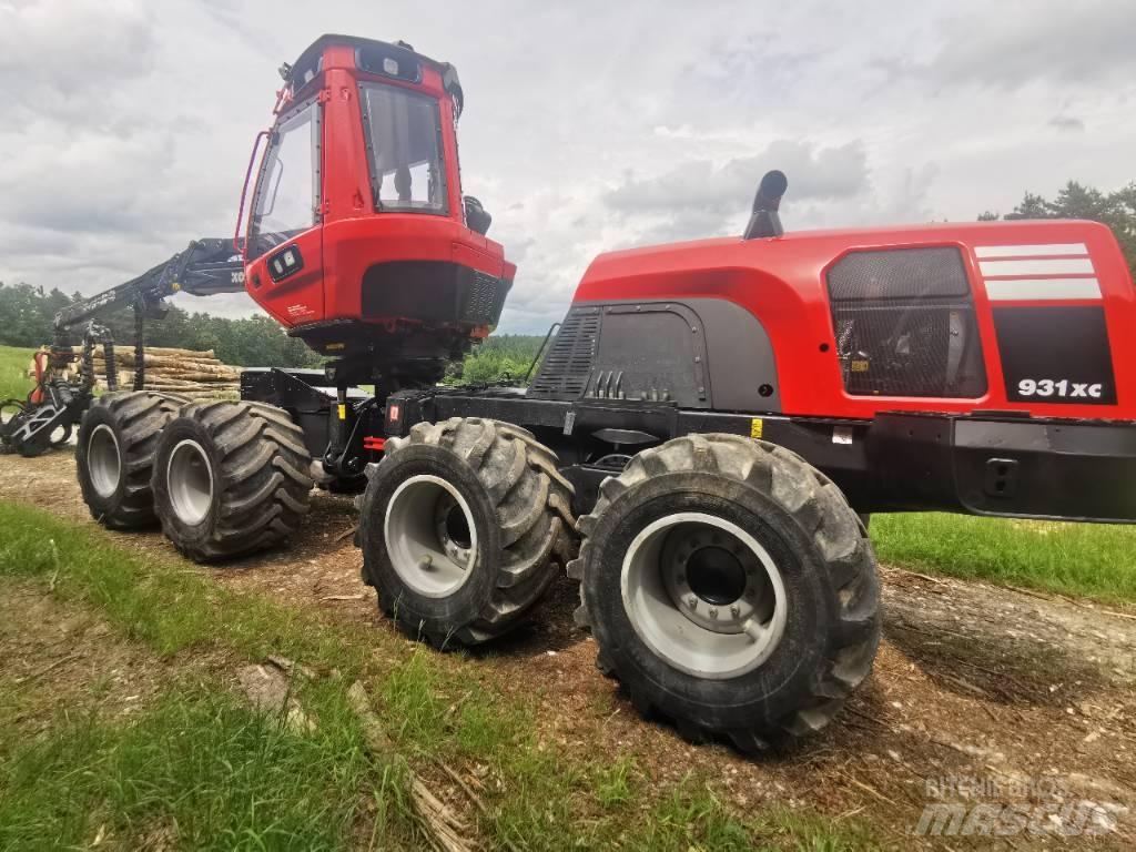 Komatsu 931 XC Harwestery