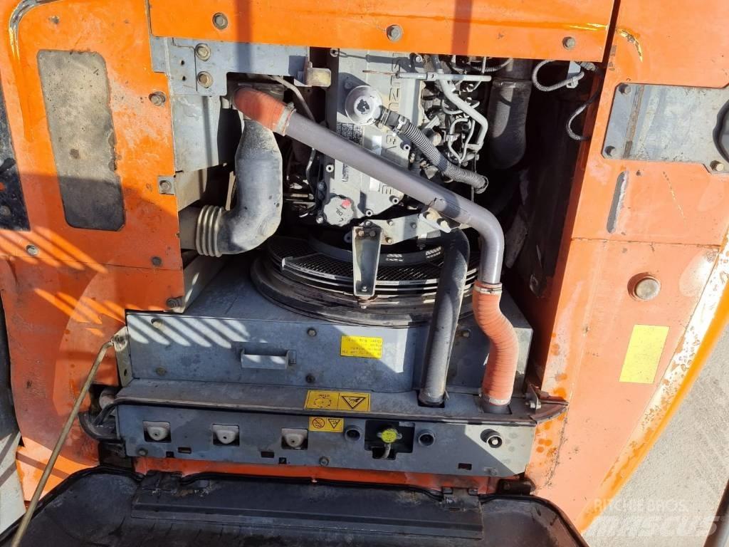 Hitachi ZX 210 LC-3 Koparki gąsienicowe