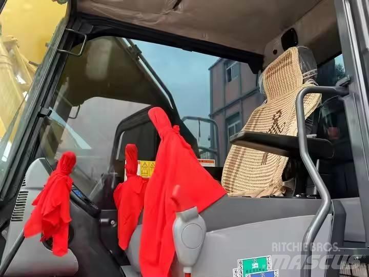 Komatsu PC 200 Koparki gąsienicowe