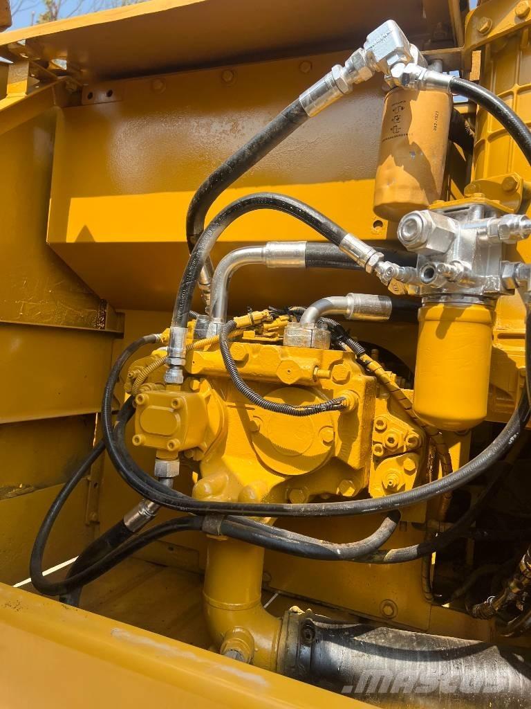 CAT 320C Koparki gąsienicowe
