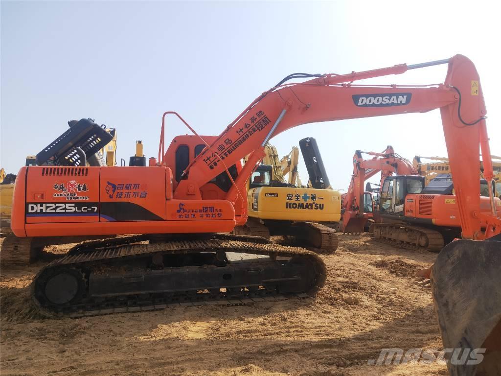 Doosan DH225LC-7 Koparki gąsienicowe
