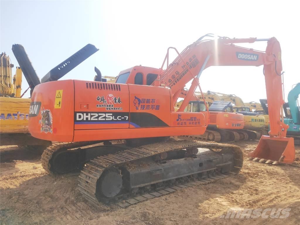 Doosan DH225LC-7 Koparki gąsienicowe