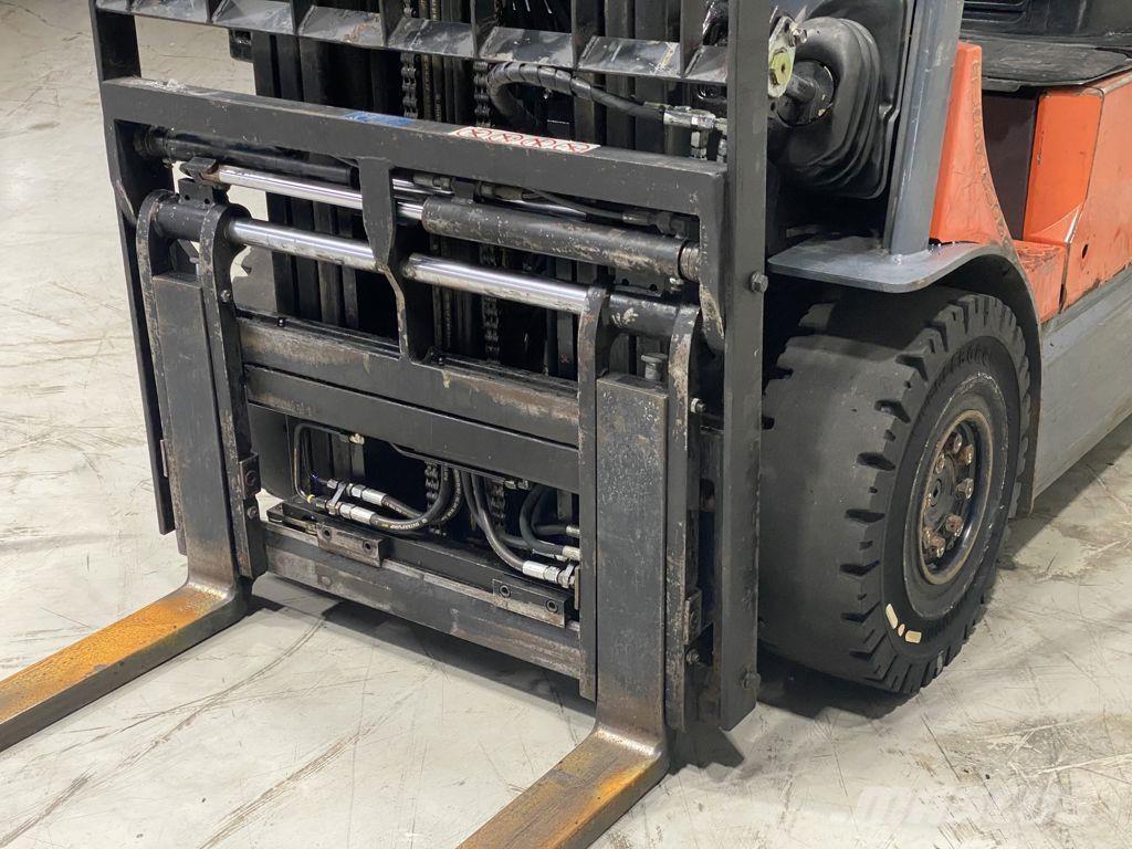 Toyota 7FBMF25 Wózki elektryczne