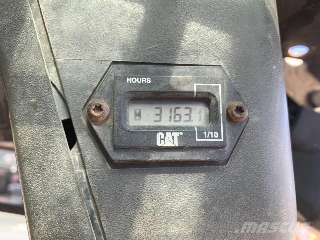 CAT 277 Ładowarki burtowe
