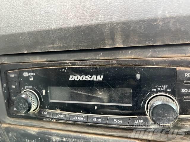 Doosan DX 140 LC Koparki gąsienicowe