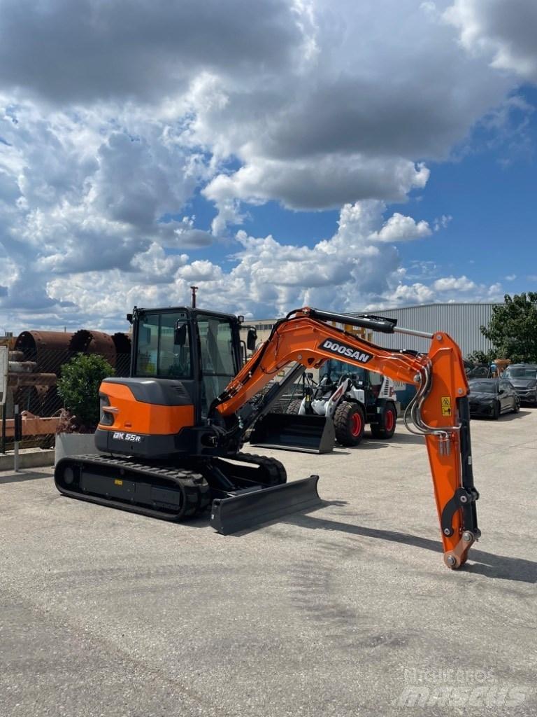 Doosan DX55r Minikoparki