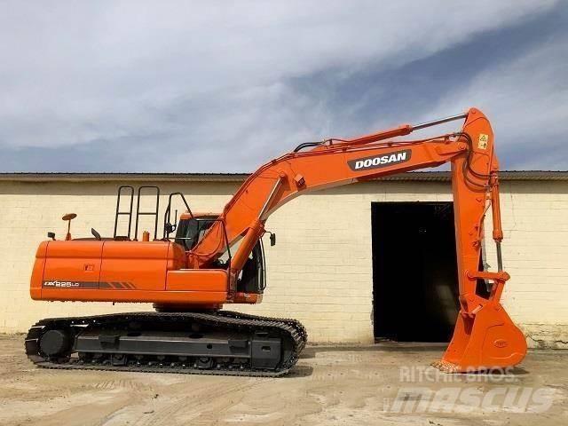 Doosan DX 225 Koparki gąsienicowe