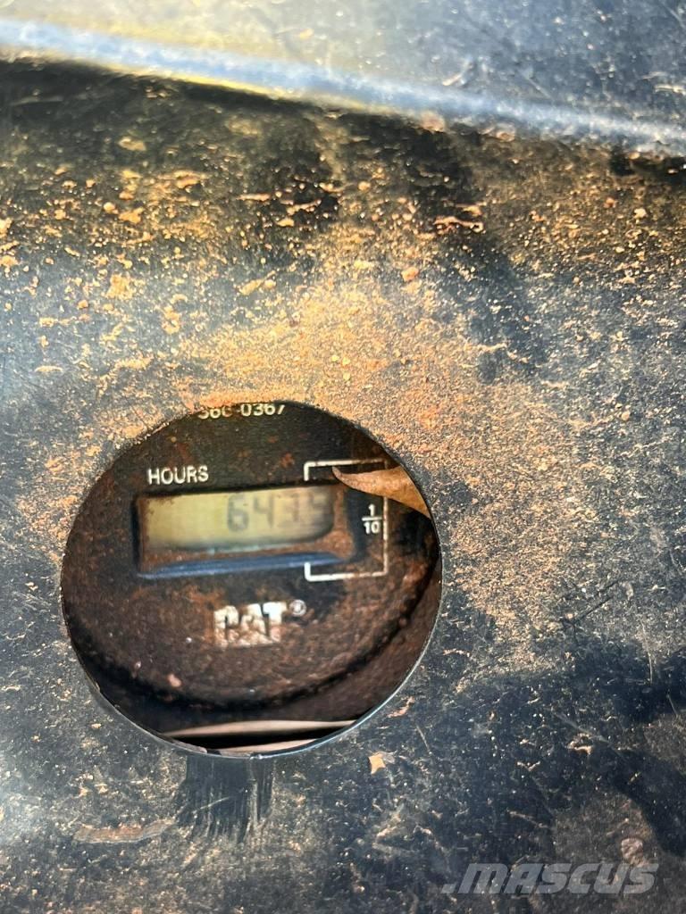 CAT 304 C CR Minikoparki