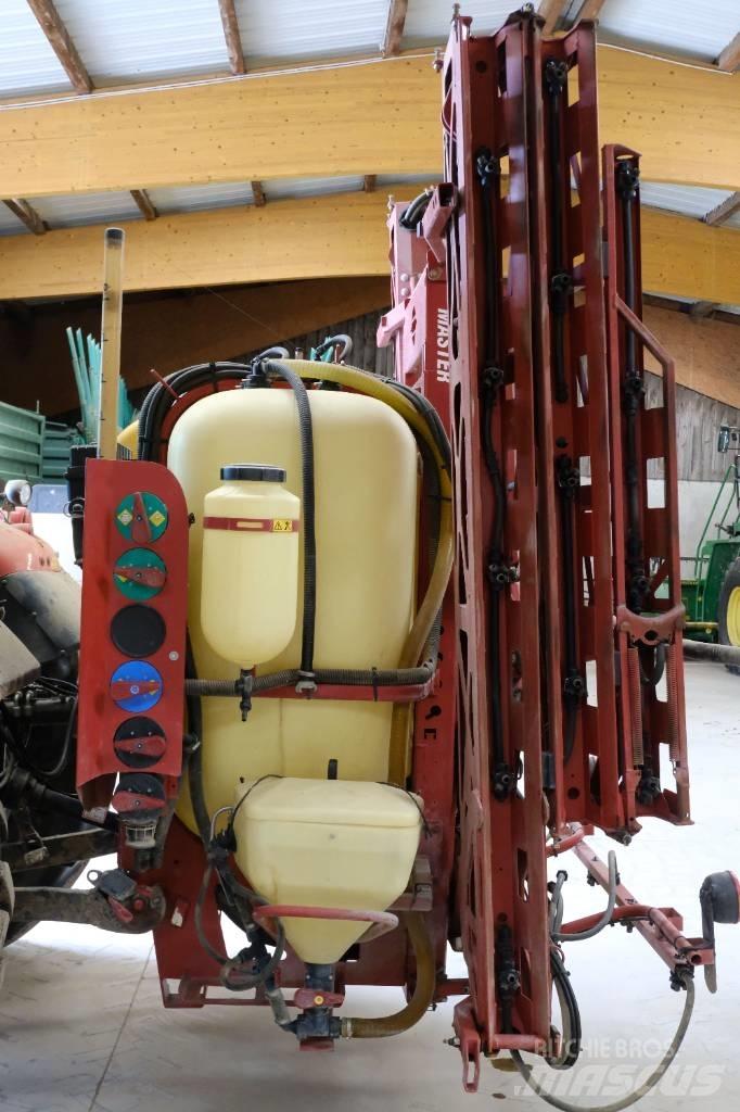 Hardi Master 1200 Zamontowane opryskiwacze