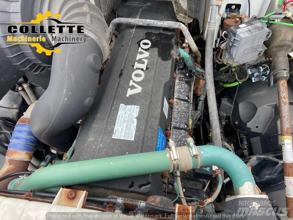 Volvo D13 Ciężarówki typu Platforma / Skrzynia