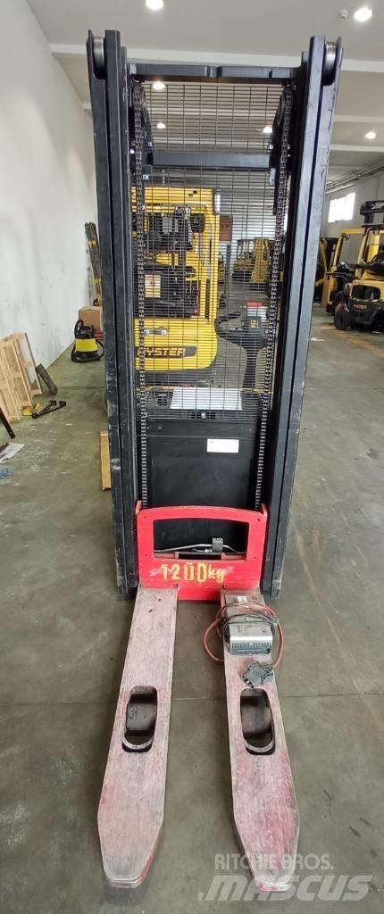 Hyster S 1.2 Wózki paletowe ręczne.