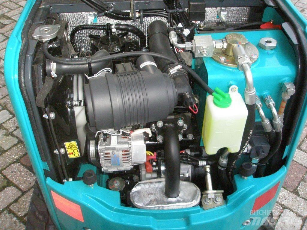 Sunward SWE 08B Minikoparki