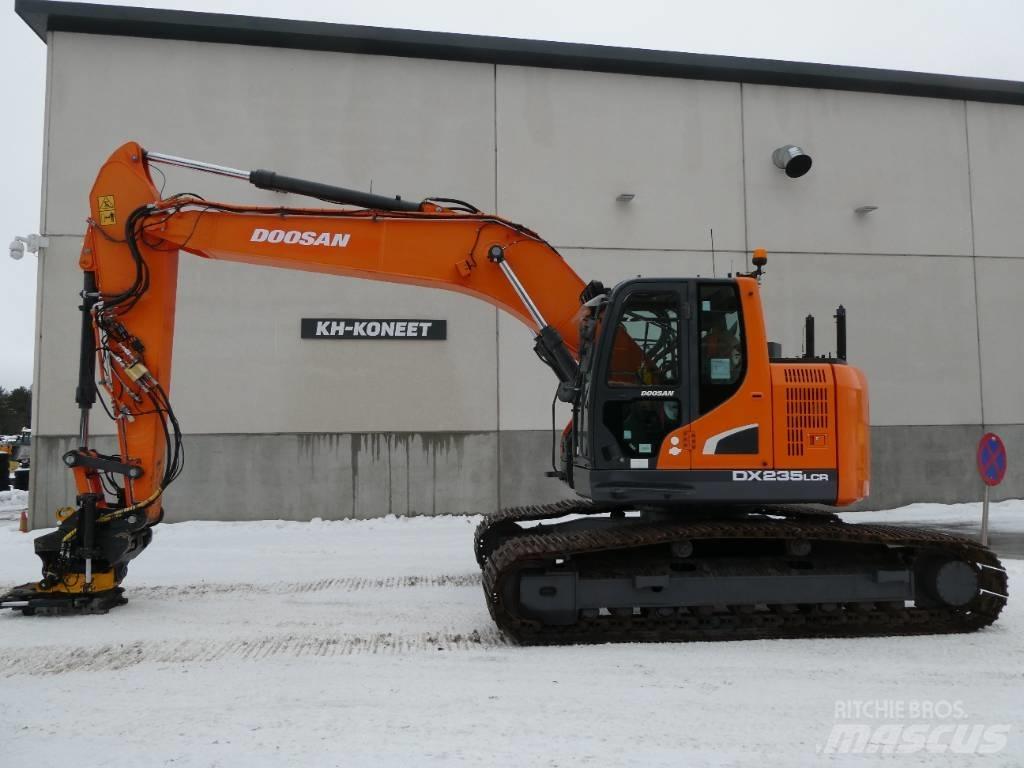 Doosan DX 235 LCR-5 Koparki gąsienicowe